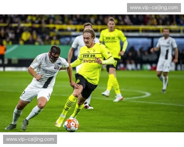 金坤边路传中制造威胁，但锋线包抄点与时机配合欠佳